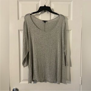 Plus size‎ gray top